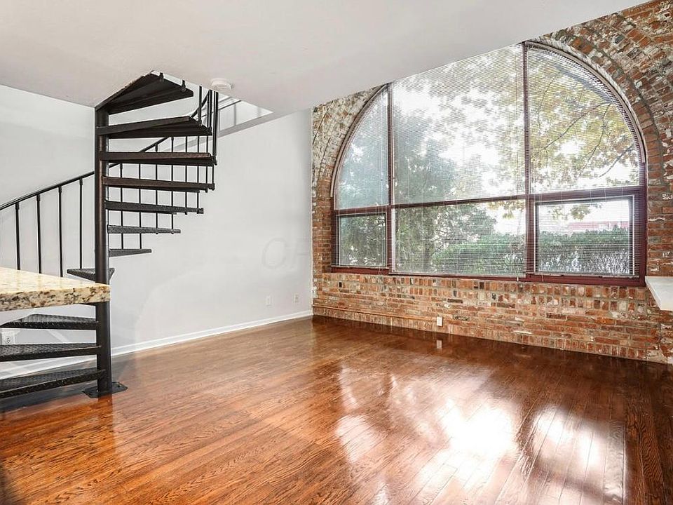 1st image of 544 S Front St APT 102