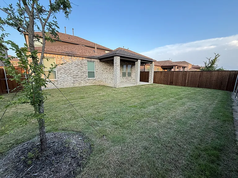3681 Keechi Creek Dr #1 — Photo 33