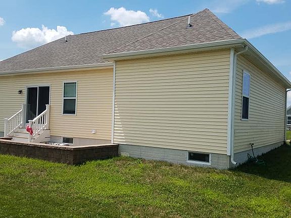 4th image of 18857 Riverwalk Dr