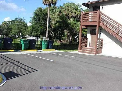7006 S Mascotte St #B — Photo 2
