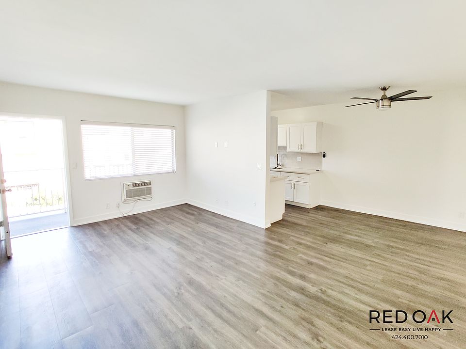 1st image of 5128 De Longpre Ave APT 8