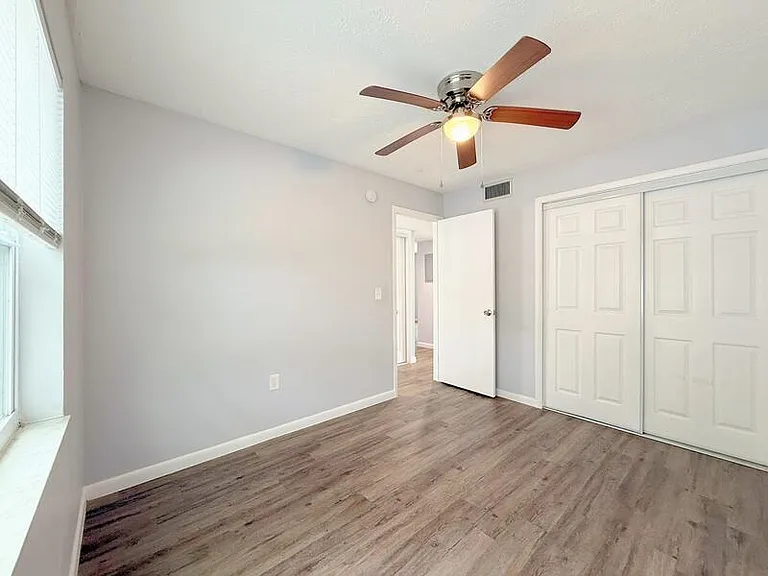 11705 North Dr #B — Photo 21