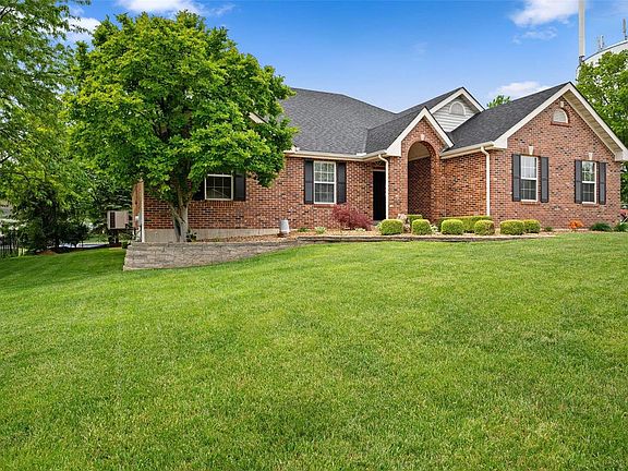 3rd image of 739 Jacobs Crossing Dr