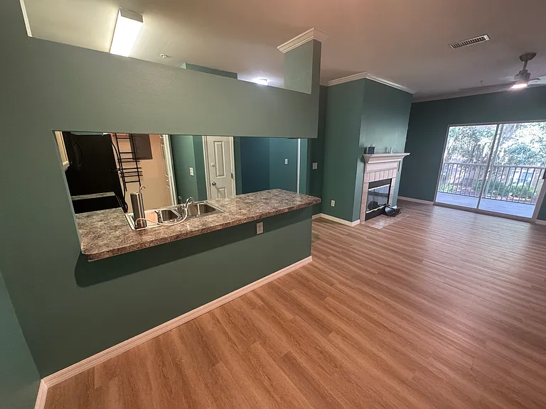 230 Colima Ct #924 — Photo 3