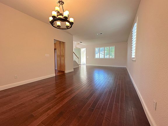 3rd image of 6337 Brook Hollow Cir