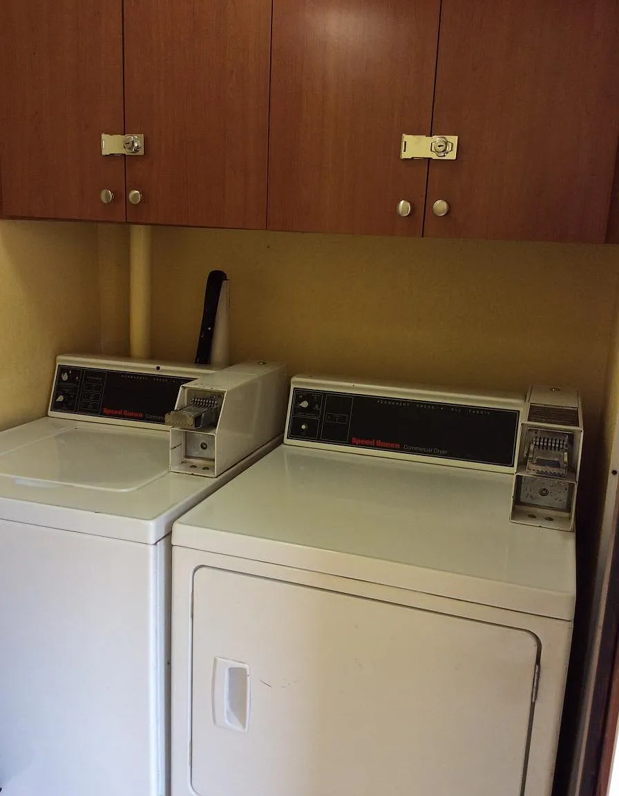 Studio, 140 sqft, $1,295 — Photo 2