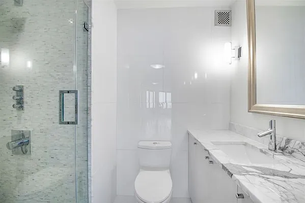 Rented by DBC Management LLC | media 10