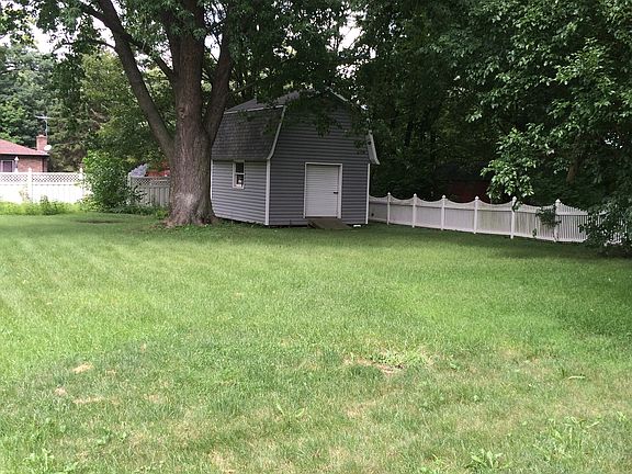 3rd image of 12076 W 95th Pl