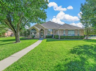 1 Saint Robby Ct, Mansfield, TX 76063