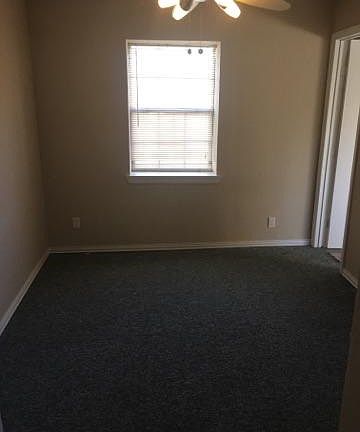 5th image of 1405 NW Lindy Ave