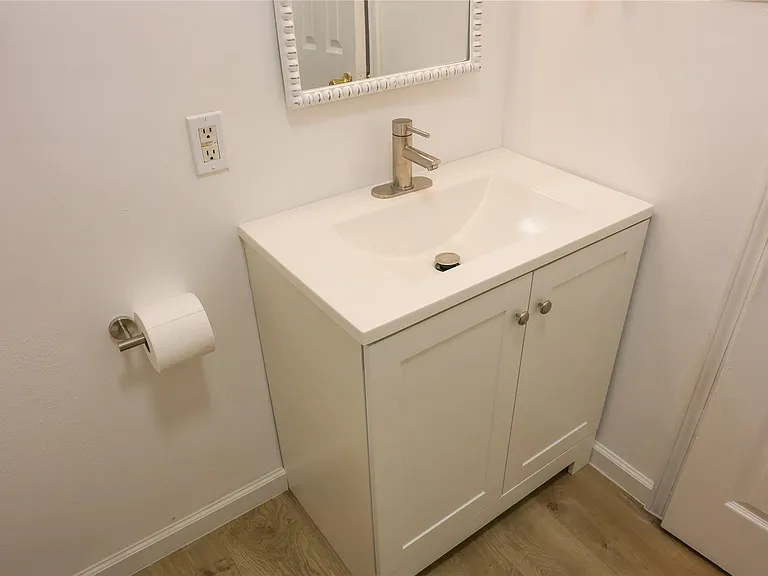 10 Jenkins St — Photo 4
