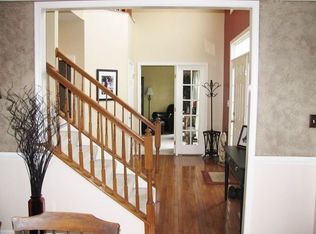 45 Allsmeer Dr, West Grove, PA 19390