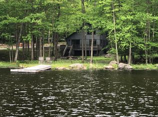 107 Lc Larson Dr, Pocono Lake, PA 18347