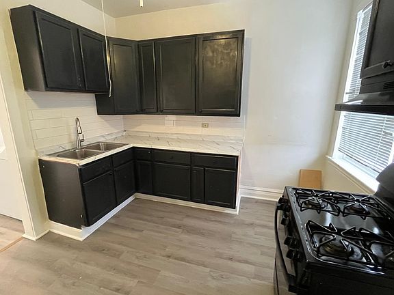 3rd image of 4400 W Jackson Blvd #3W