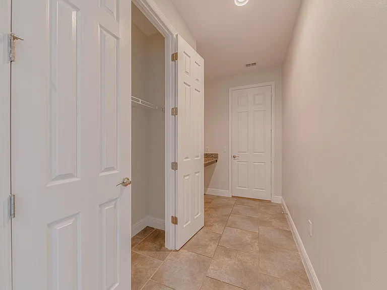 3723 Paradiso Cir — Photo 34