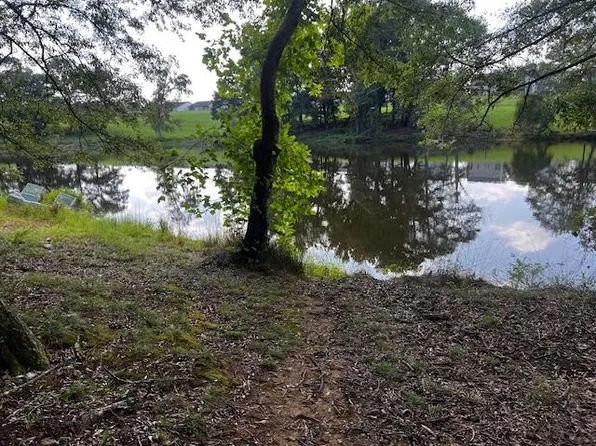 606 Overcreek Rd, Chesnee, SC 29323