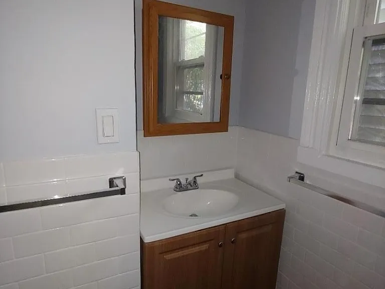 62 Hillyer St #3 — Photo 4