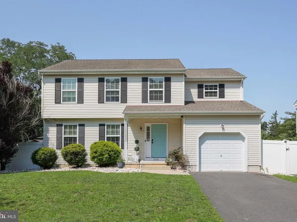206 Harrison Ave, Mount Holly, NJ 08060