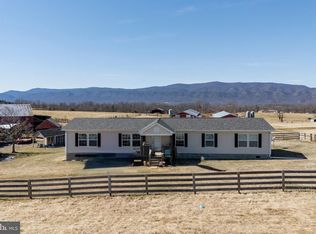 424 Fleeburg Rd, Shenandoah, VA 22849