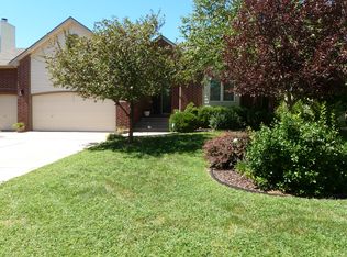 1005 N Cedar Park Cir, Wichita, KS 67235