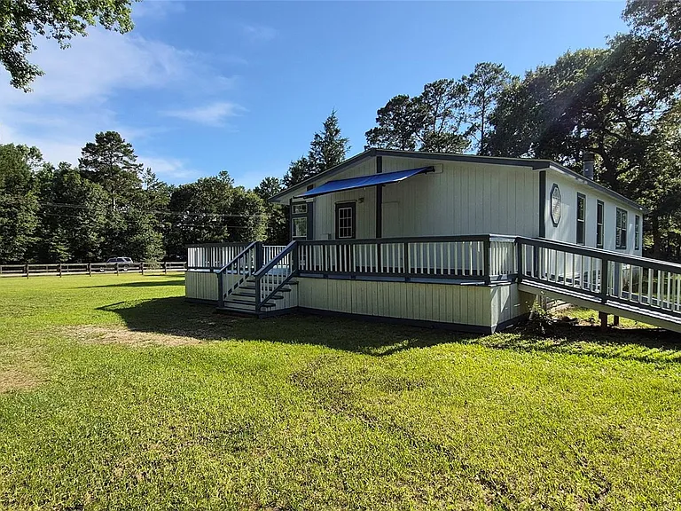 24430 Oak Hollow Blvd — Photo 38