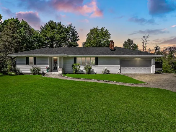 16 Weather Oak Hill Road, New Windsor, NY 12553