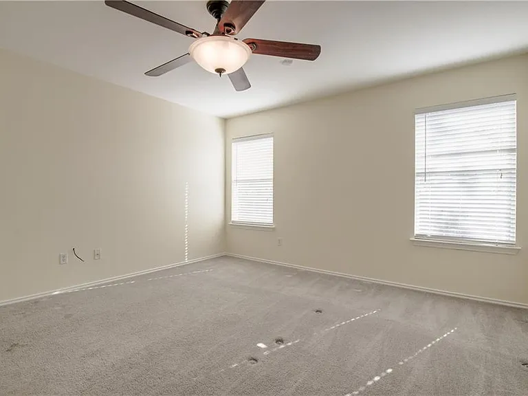113 Spur Cv — Photo 14