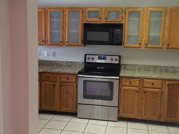 5th image of 361 Goldstone Ct