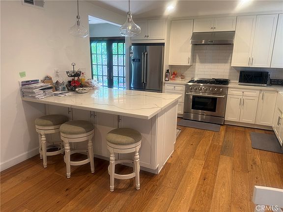 4th image of 2126 W Rockinghorse Rd