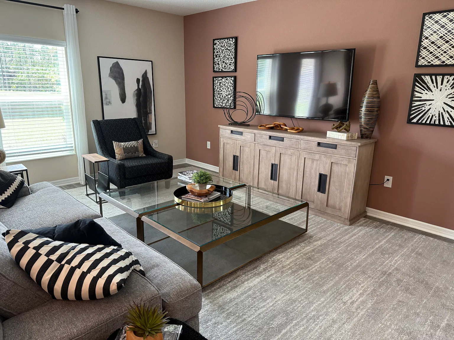 5 bed, 2.5 bath, 2210 sqft, $2,850 — Photo 3