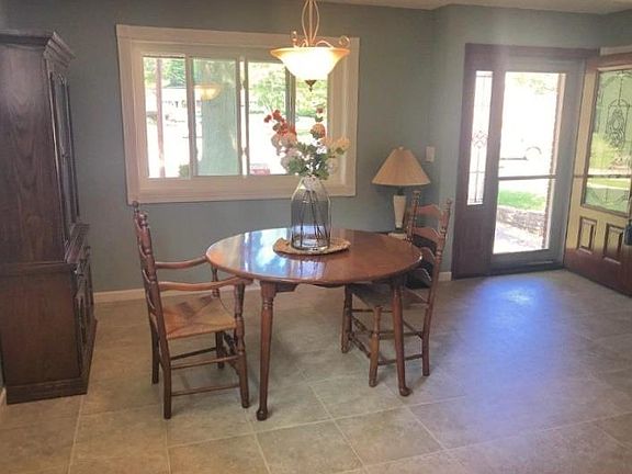 2nd image of 7428 Fruit Hill Ln