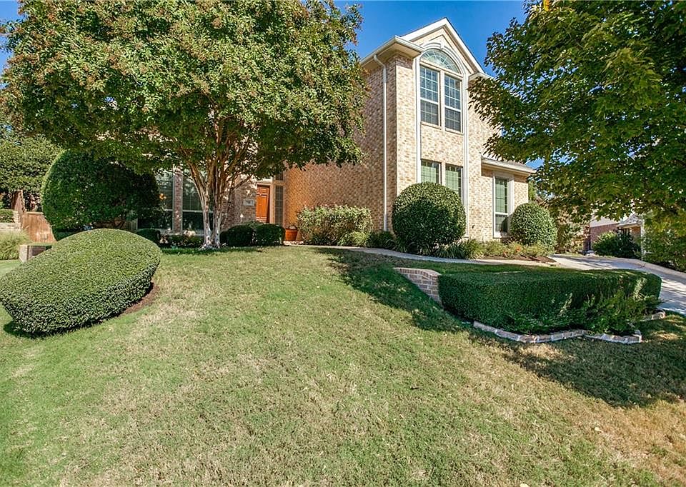 1st image of 715 Lake Hollow Ct