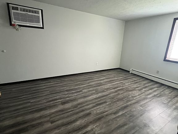 4th image of 1877 Turner Blvd APT F