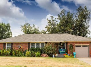 1404 S Miles Ave, El Reno, OK 73036