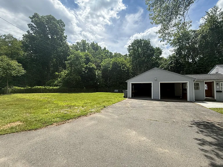 8 Starr Ln — Photo 13