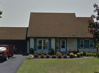 14 Chiswick Dr, Churchville, NY 14428