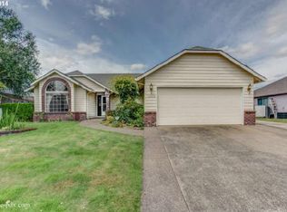 1559 SW Sandalwood St, McMinnville, OR 97128