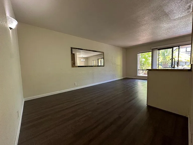 2422 Larkspur Ln #221 — Photo 11