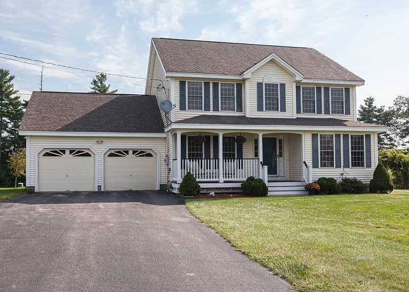 Beautiful Young Colonial