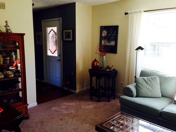 3rd image of 7916 Goodway Dr