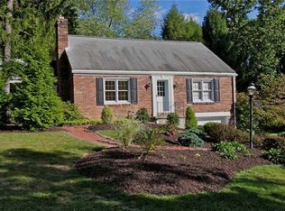 3513 Thornwood Dr, Bethel Park, PA 15102