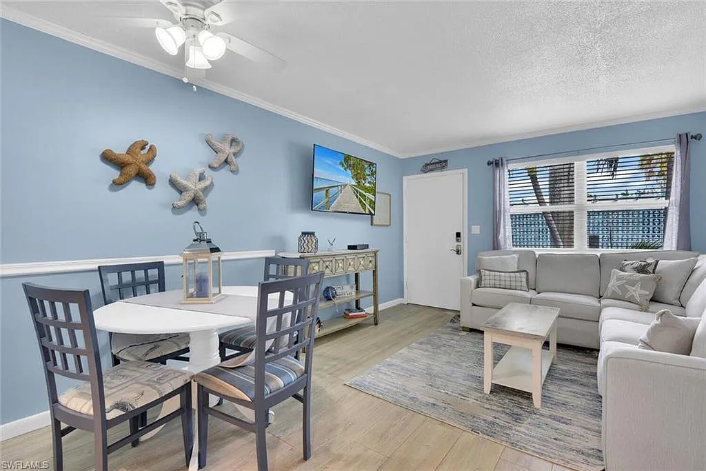 2 bed, 2.0 bath, 662 sqft, $10,479 — Photo 1