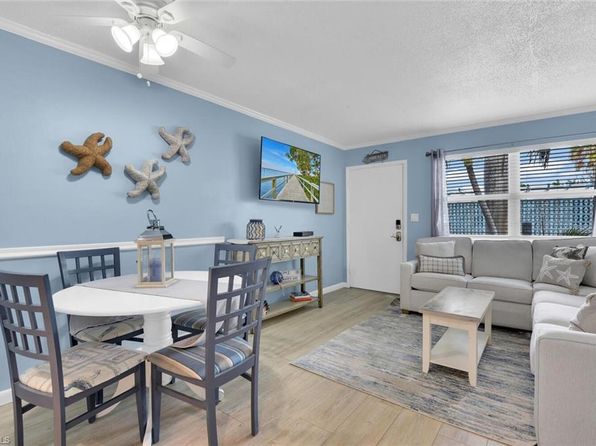 1295 Gulf Shore Blvd S #218