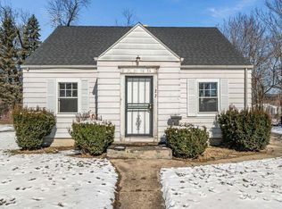 922 E 48th Pl, Gary, IN 46409