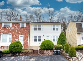13 Sandra Ln, Bloomingdale, NJ 07403
