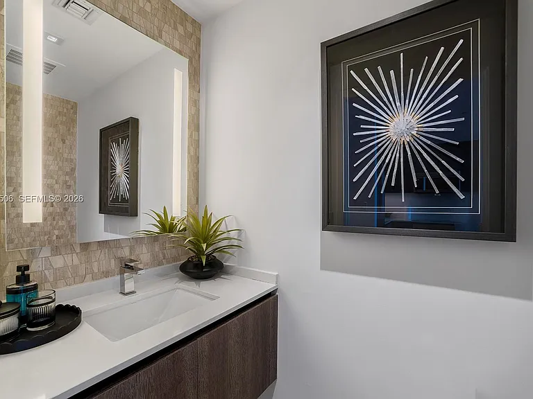 88 SW 7th St #2406 — Photo 17