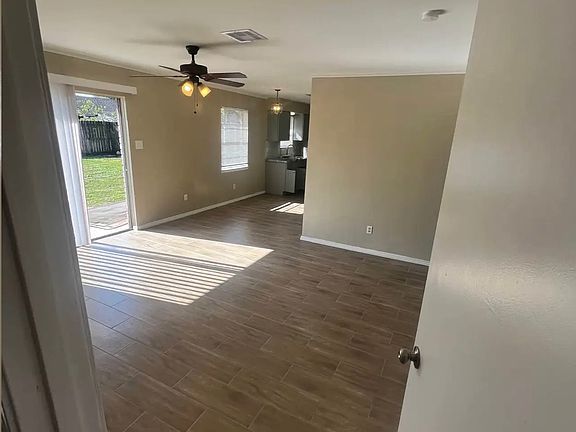 4th image of 3907 Curly Oaks Dr