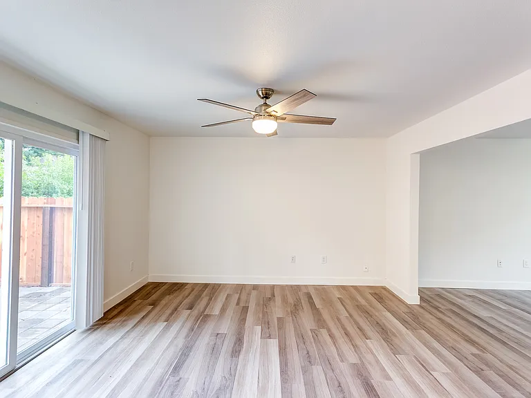 2310 Buena Vista Ave #2334 — Photo 29