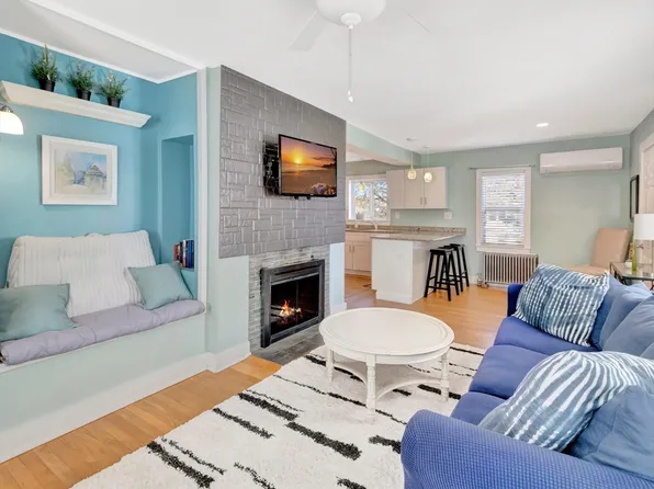 580 Nantasket Ave, Hull, MA 02045