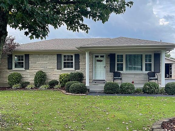 5th image of 405 Meadowbrook Dr